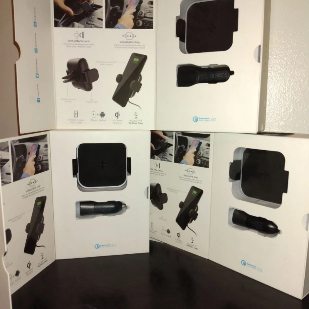 3 CAR VENT MOUNT TYLT WIRELESS CHARGER " SALE"